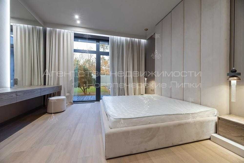 Продаж будинку за бассейном 250 км м Козин Конча-Заспа