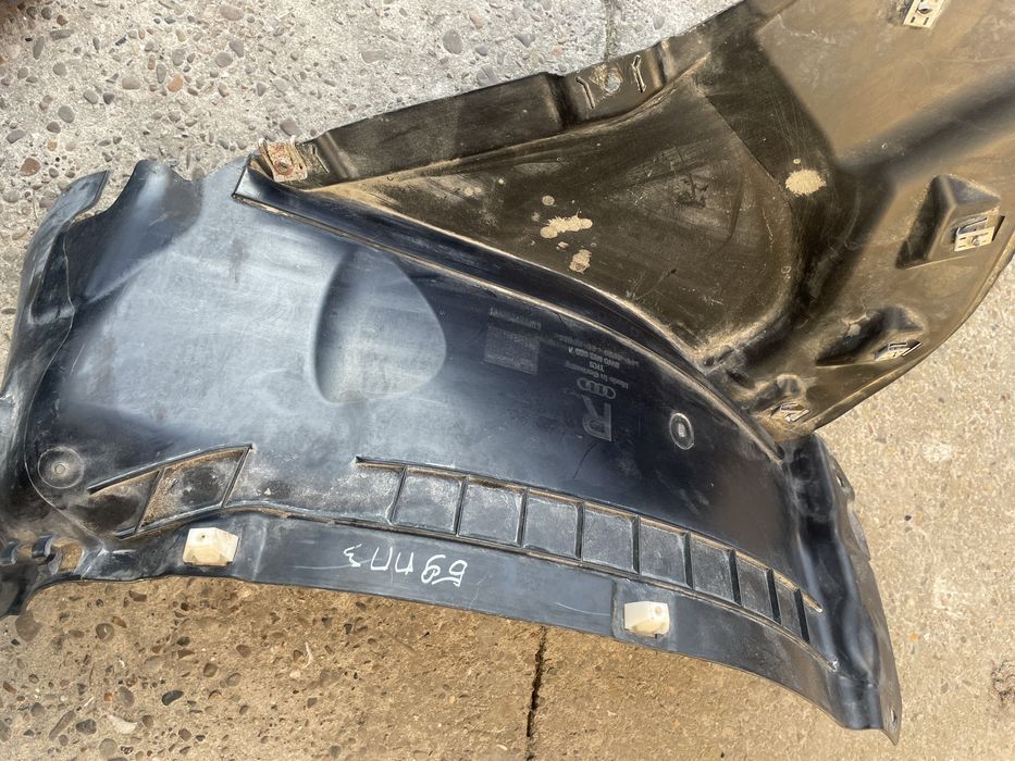 8W0853888A підкрилок перед R (передня частина)  VAG Audi A4 B9