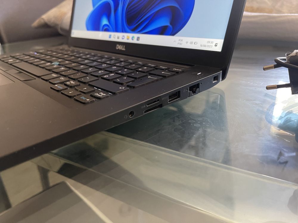 Dell Latitude  7490 14” ( i7 8gen / 16GB / 512GB ecran IPS