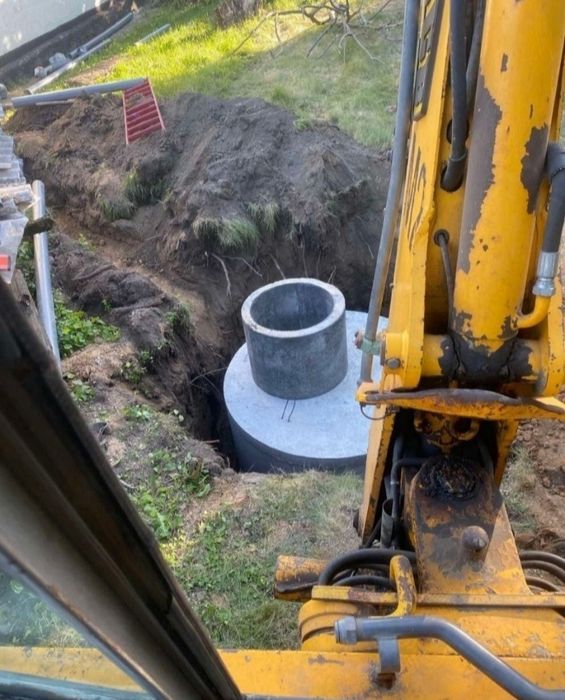 Каналізація в будинку. Копка септика, вигрібної ями с бетонних кілець.