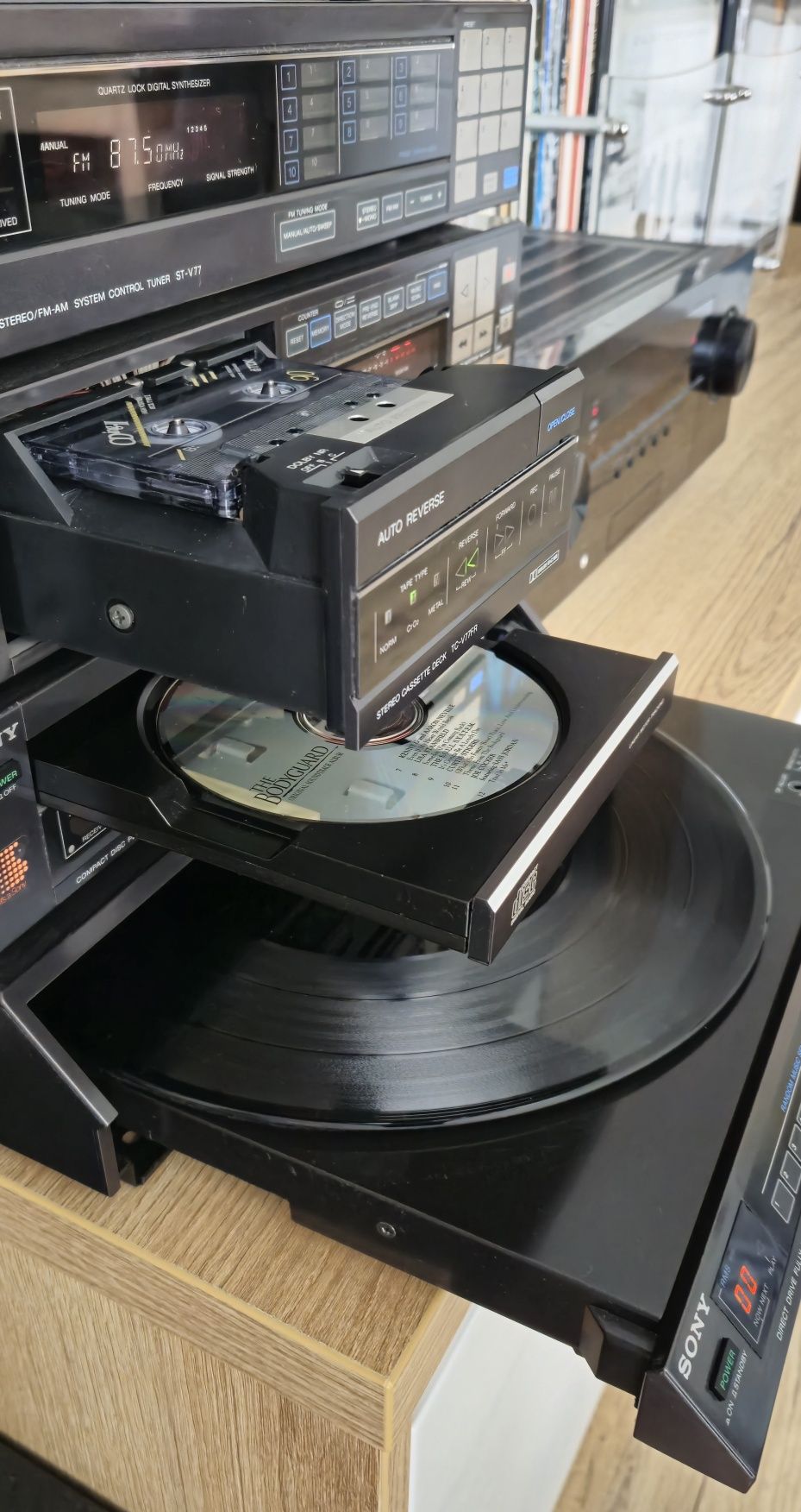 Wieza Sony v77 Wzmacniacz ta-v77 Pilot Rm-v77 i kable
