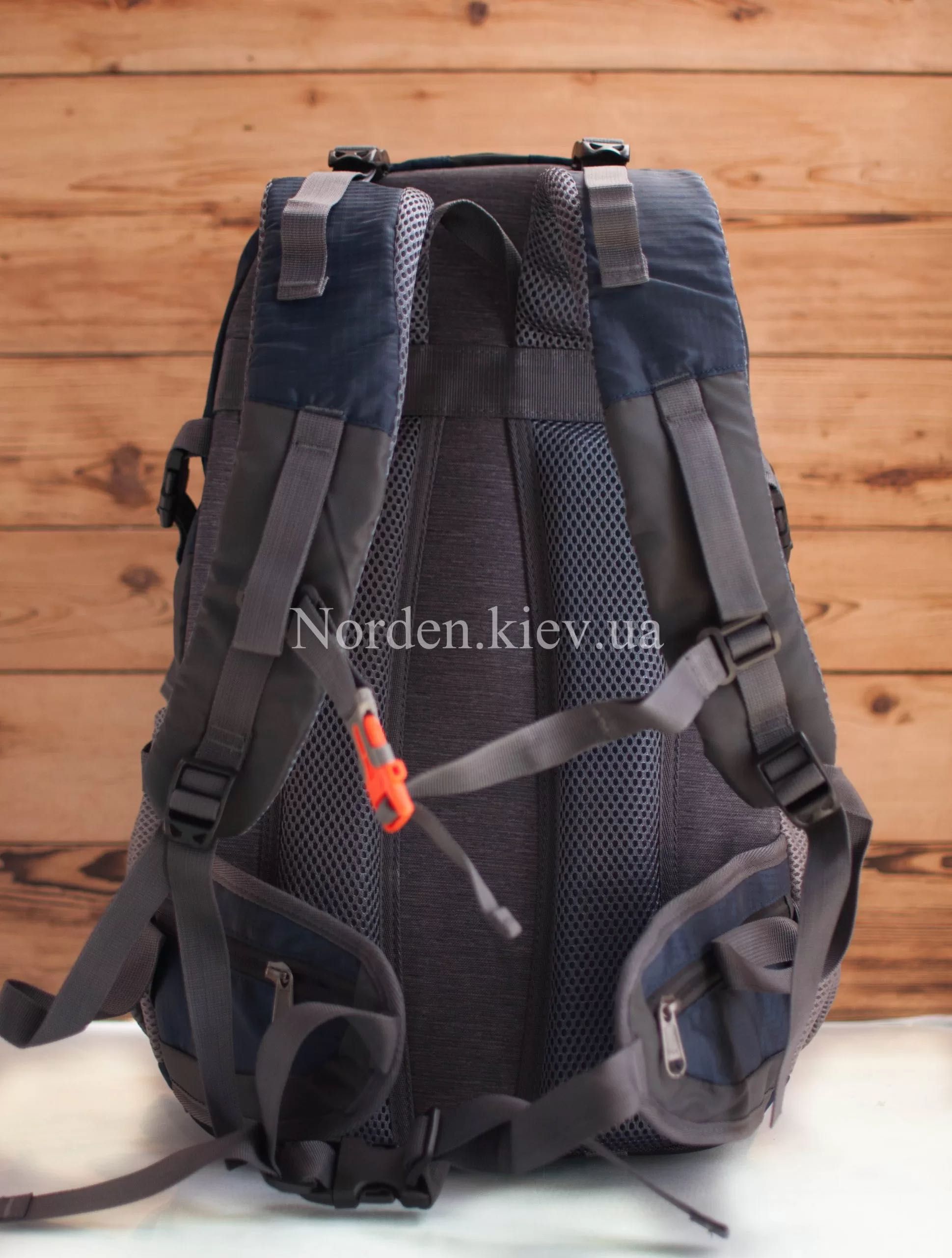 Новий рюкзак The North Face синій 40л