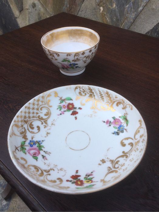 Prato e taça Porcelana chinesa séc XVIII 13,1 cm pintado à mão
