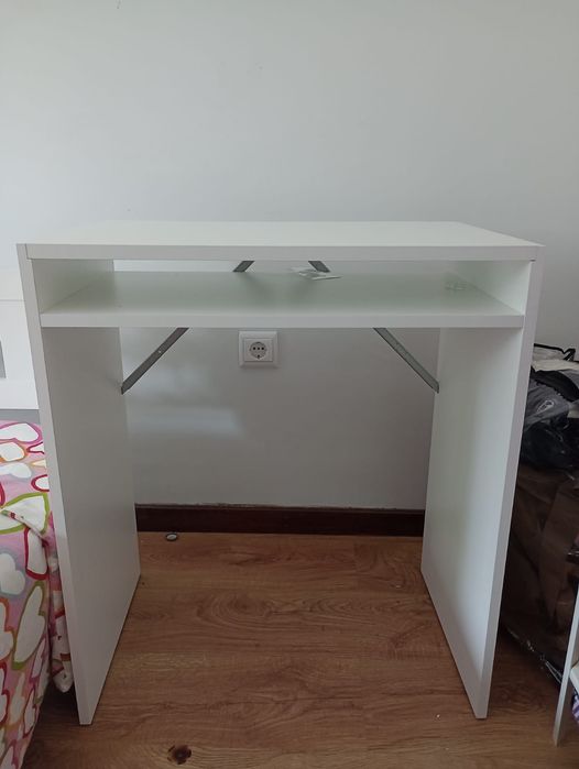 Mesa de estudos para criança