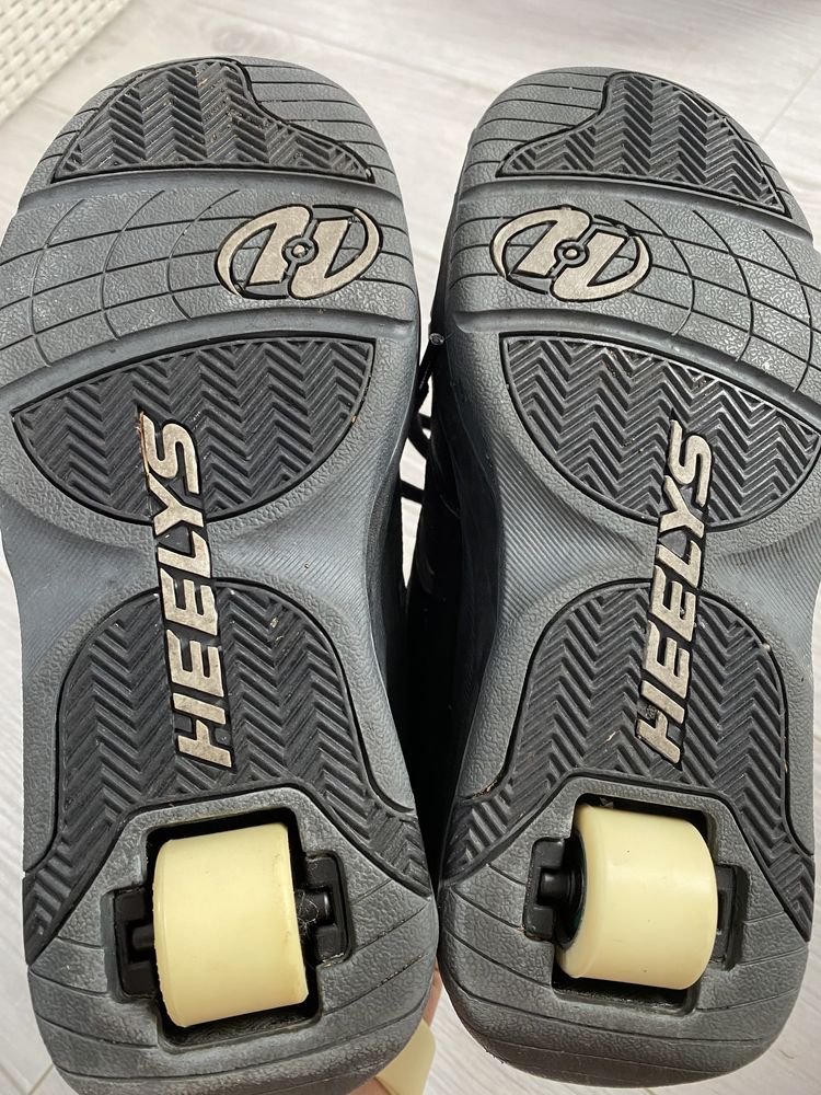 Jeżdżące buty Heelys rozm 36 hit USA rolki