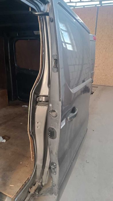 Двері видвижні ліві Opel Vivaro 3/Renault Trafic 3 2016