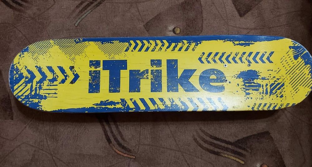 Скейтборд в отличном состоянии