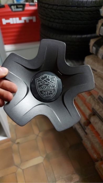 Kompletne koła felgi z oponami 8 1/2J x 18 H2 ET55 255/55 R18 109H