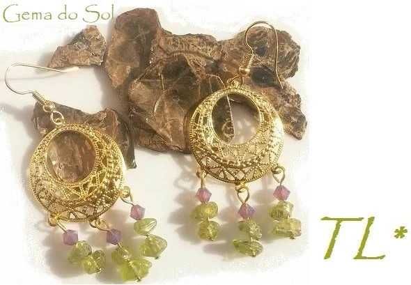 Feitos pela própria Brincos chandelier (peridoto e cristais Swarovski)