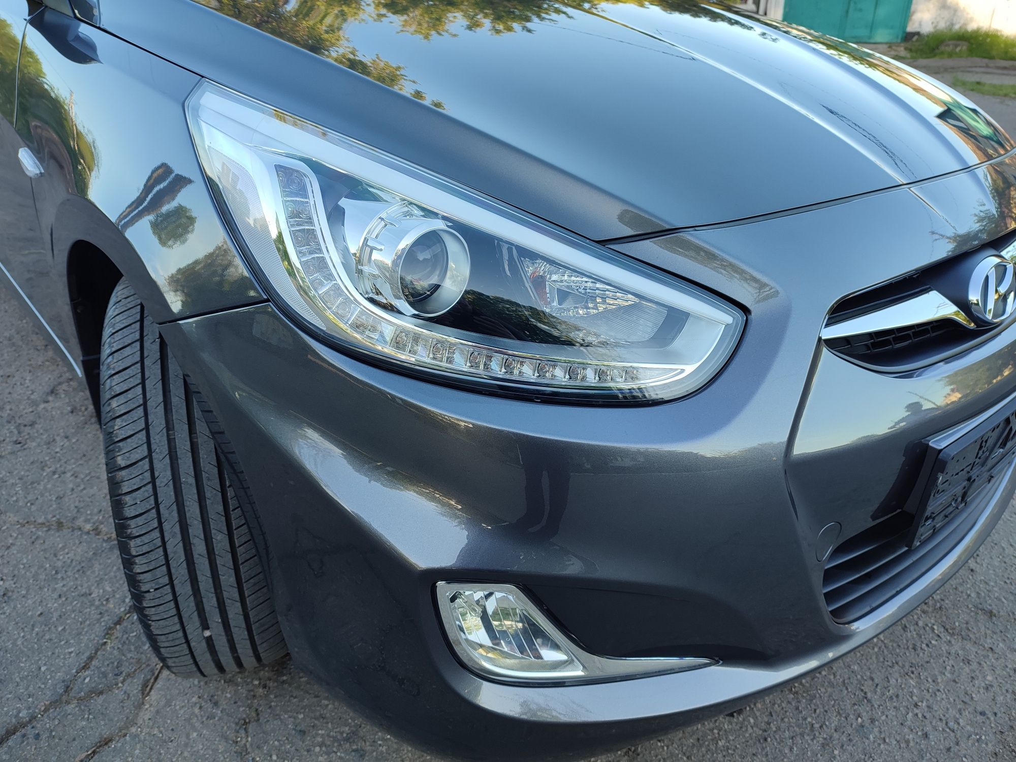 Hyundai Accent 2013 restaling 1.4 Avtomat