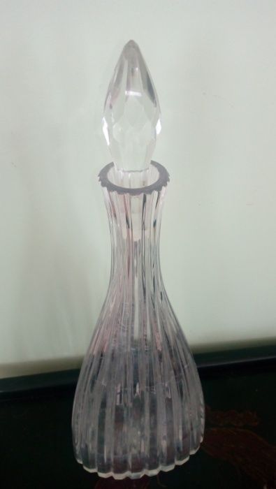 Duas Garrafas de Cristal