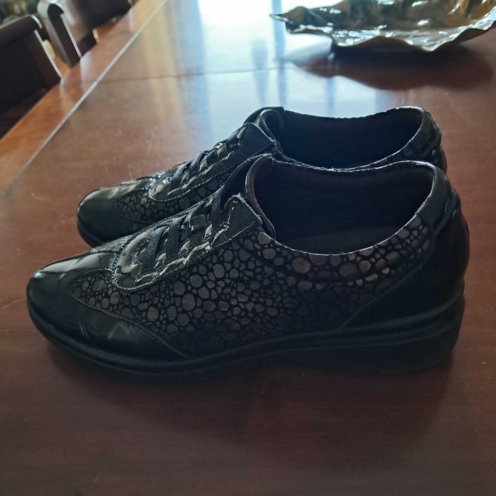 Sapatos conforto Elos