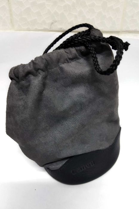 Bolsa para objetiva 24x70 cânon original em pel.