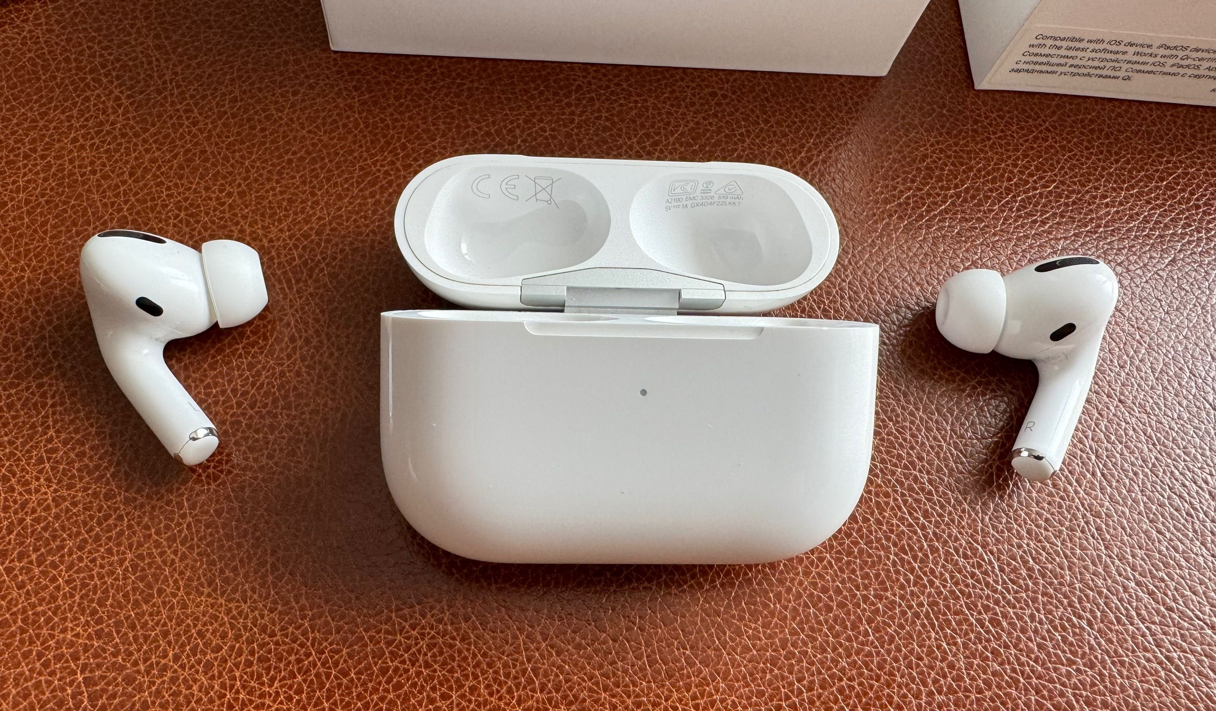 Apple AirPods Pro (MWP22)