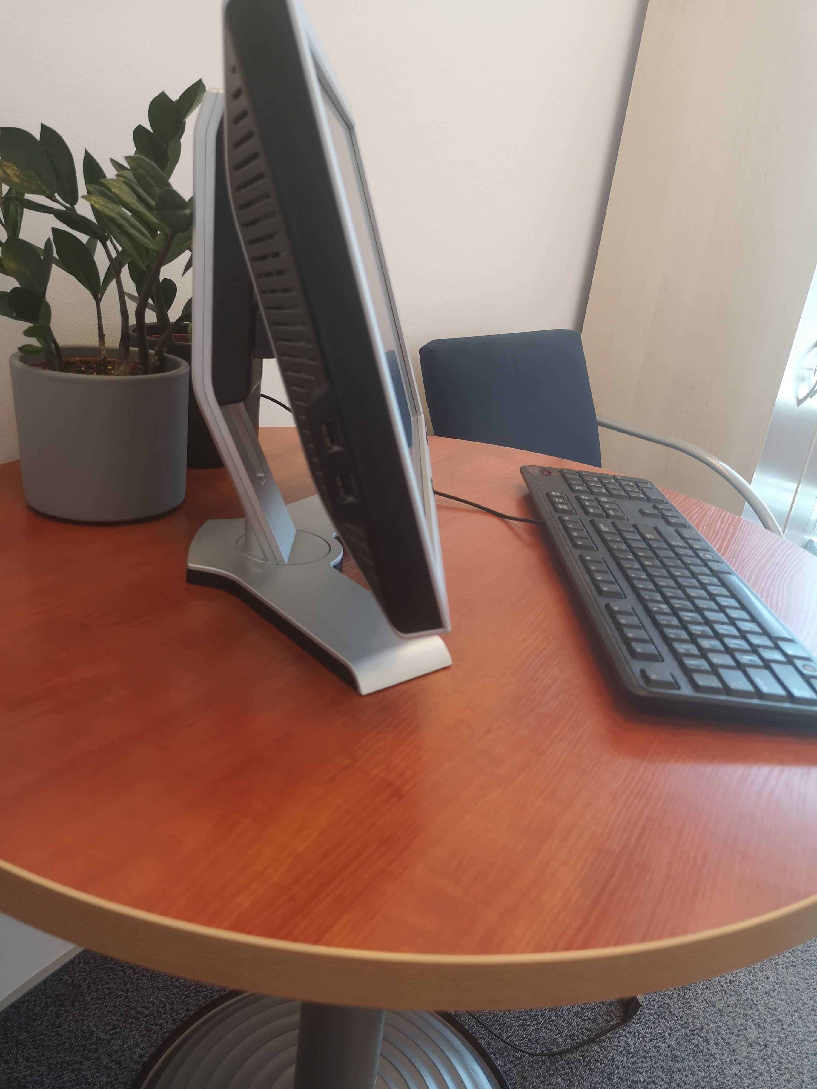 Komputer Dell Optiplex 390 + monitor, myszka, głośniki