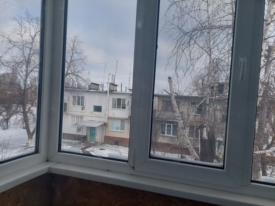 Продам 4х кімн квартиру  с індивидуальним опаленням с. Омельник