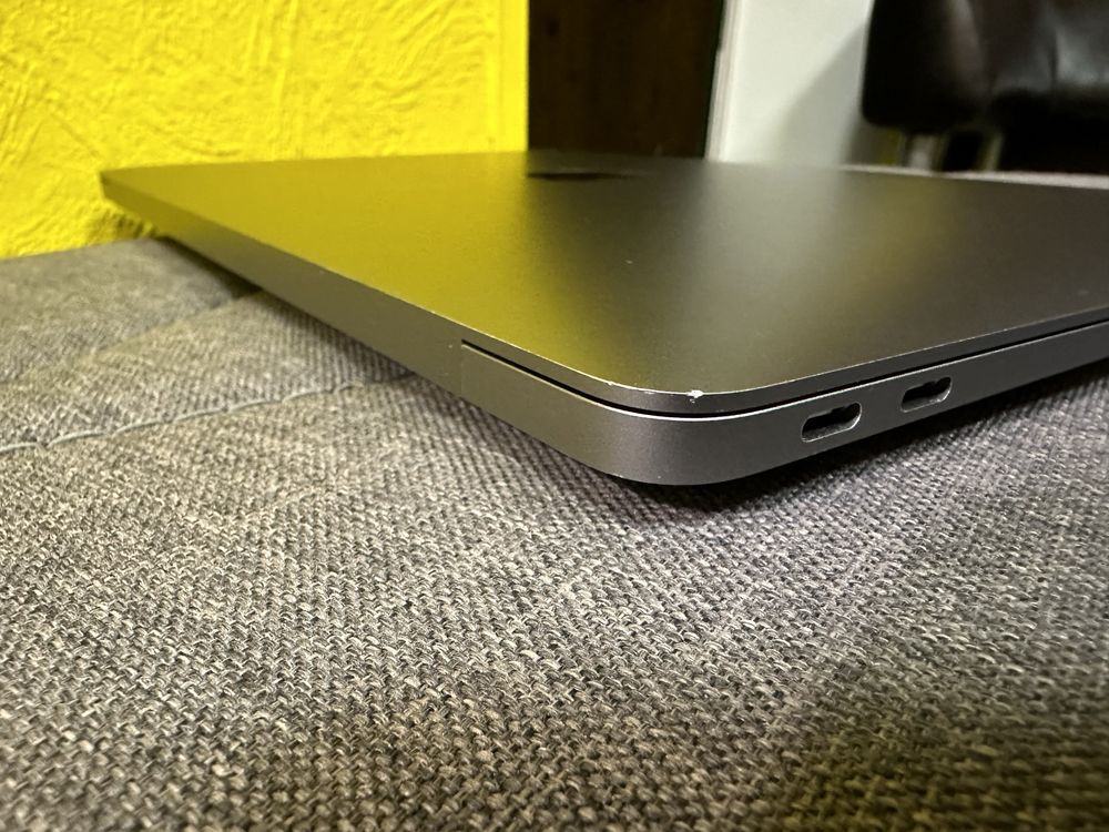 MacBook Air A2337 M1/8/256 Space Gray