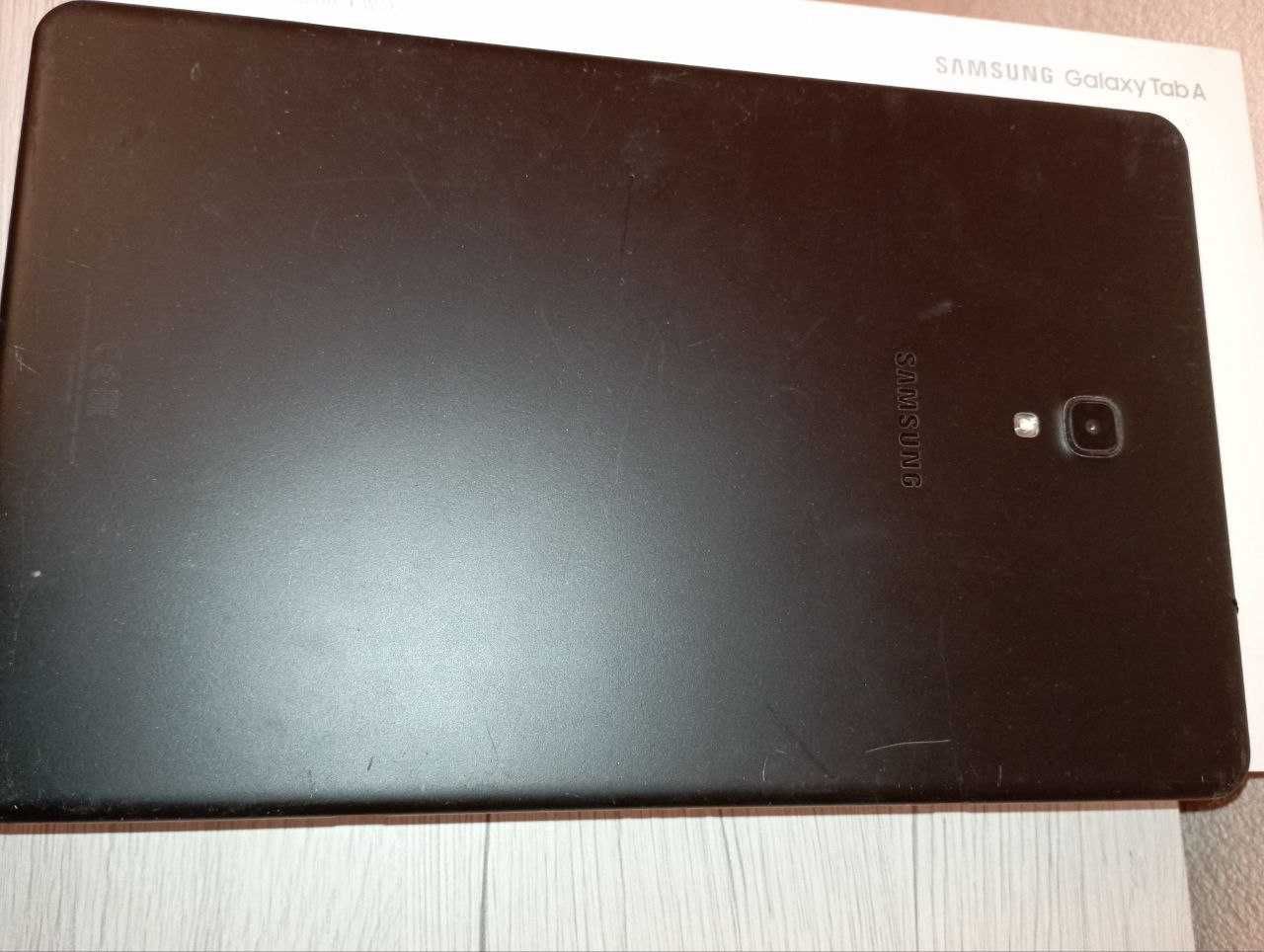 Планшет 10" Samsung Tab A SM-T590