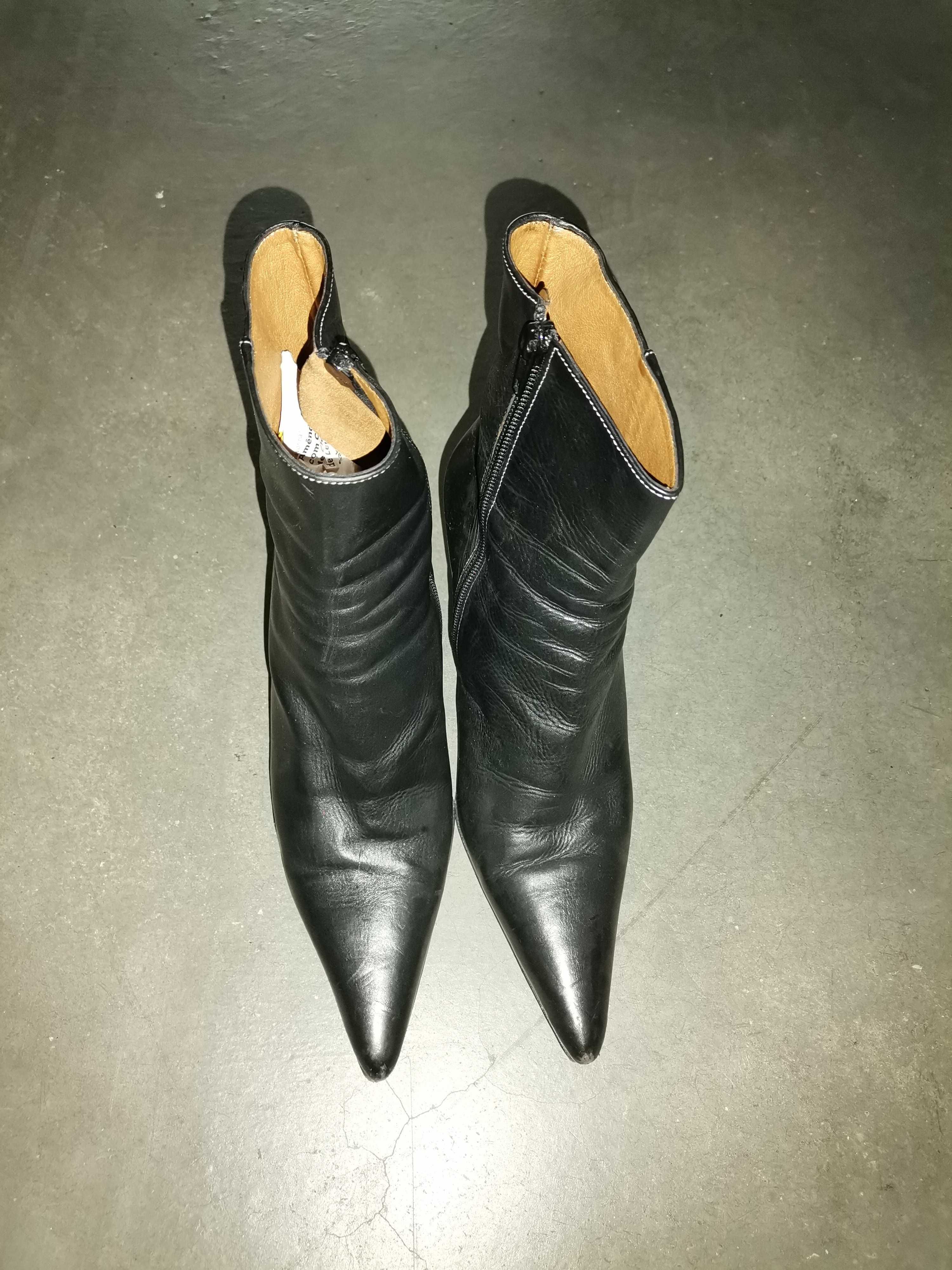 Botins cano curto