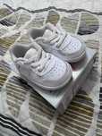 Tenis  Nike force 1 CRIB