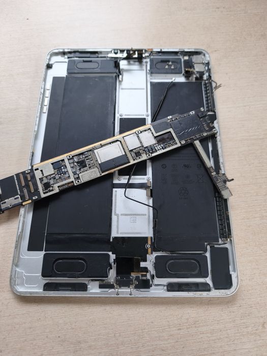 Ipad 11 pro 2020 A2228