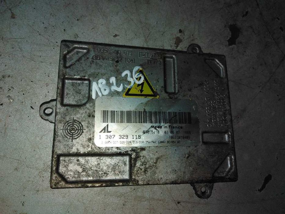 Audi A4 B7 04-07 r. Przetwornica Reflektorów Xenon Prawy