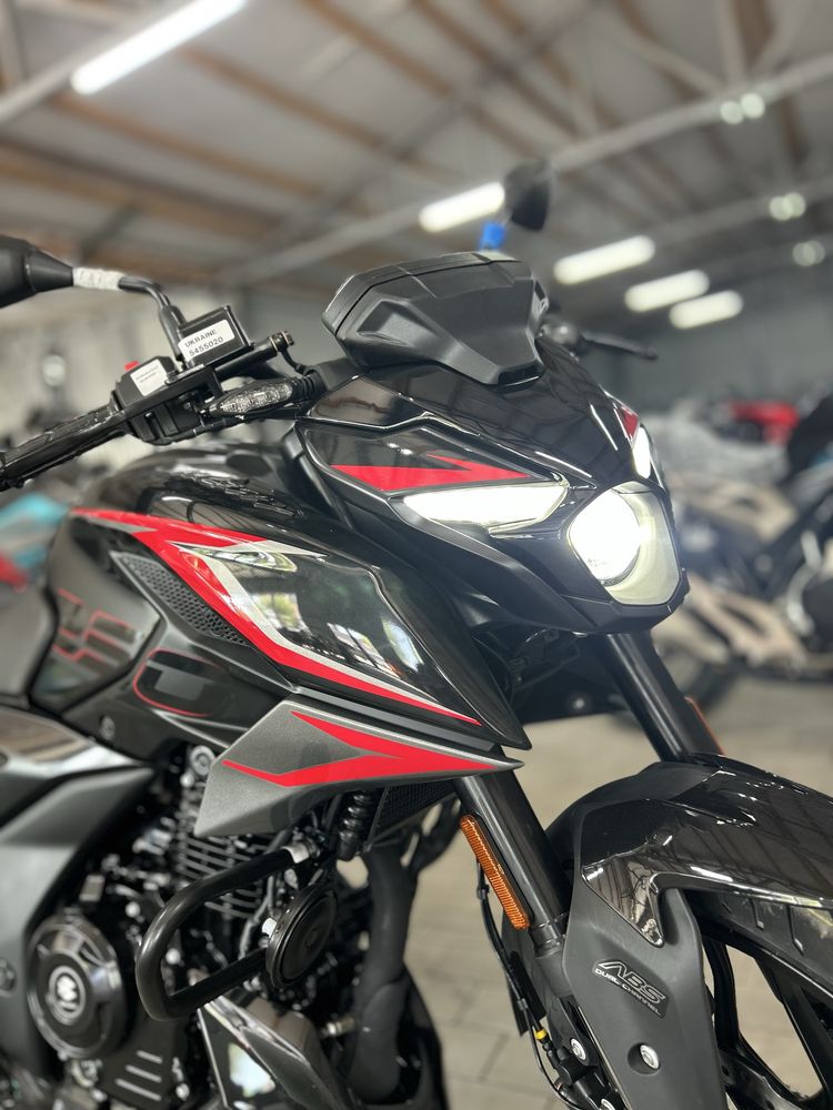 Мотоцикл Bajaj Pulsar N250 Весь модельний ряд в наявності, Доставка!
