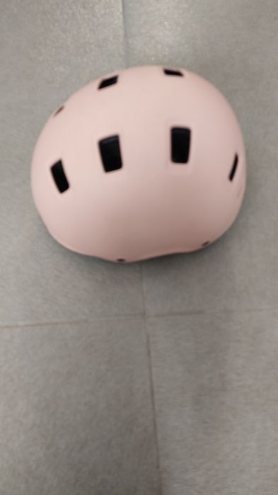 Capacete, joelheiras e cotoveleiras Oxelo
Capacete para Patins/Skate/T