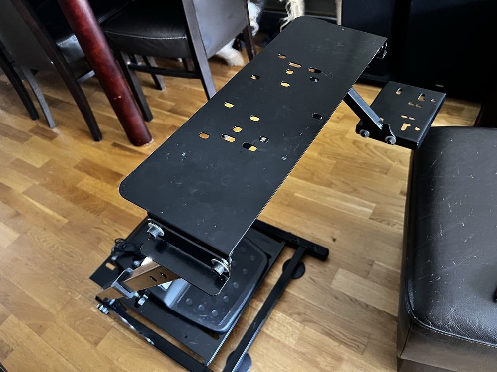 Kierownica do PC i PS4 i PS5 + Stojak - Logitech G29 +skrzynia shifter