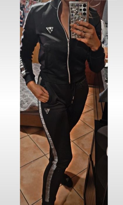 Czarny komplet dresowy guess oryginalny xs