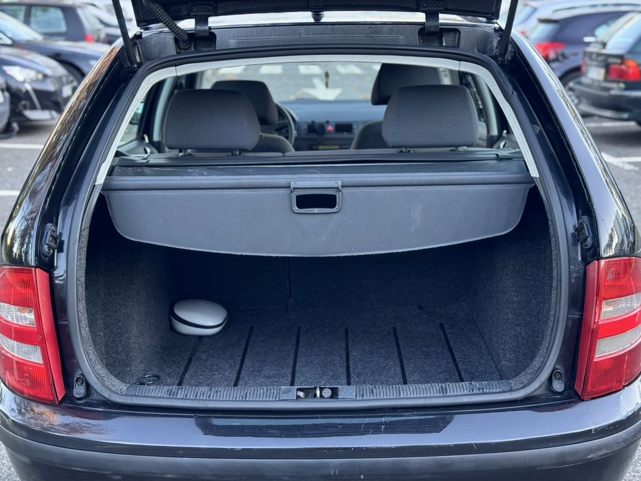 Skoda Fabia Combi 2002 • 1.4 Gasolina • AC • Rev.Completa • 2 Chaves