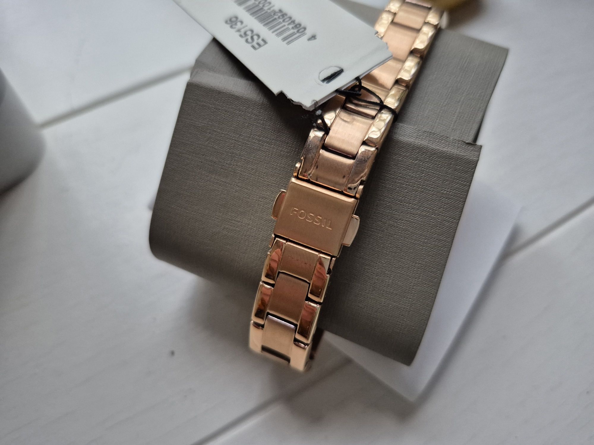 Zegarek Damski Fossil Różowe Złoto ES5136