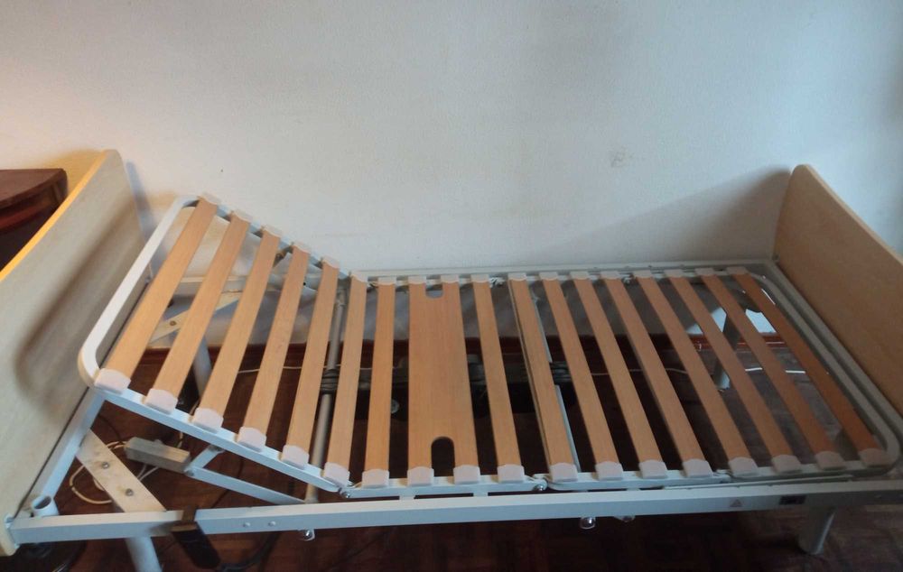 Cama Articulada - 0.90 x 1.90 m - Eléctrica - Como nova
