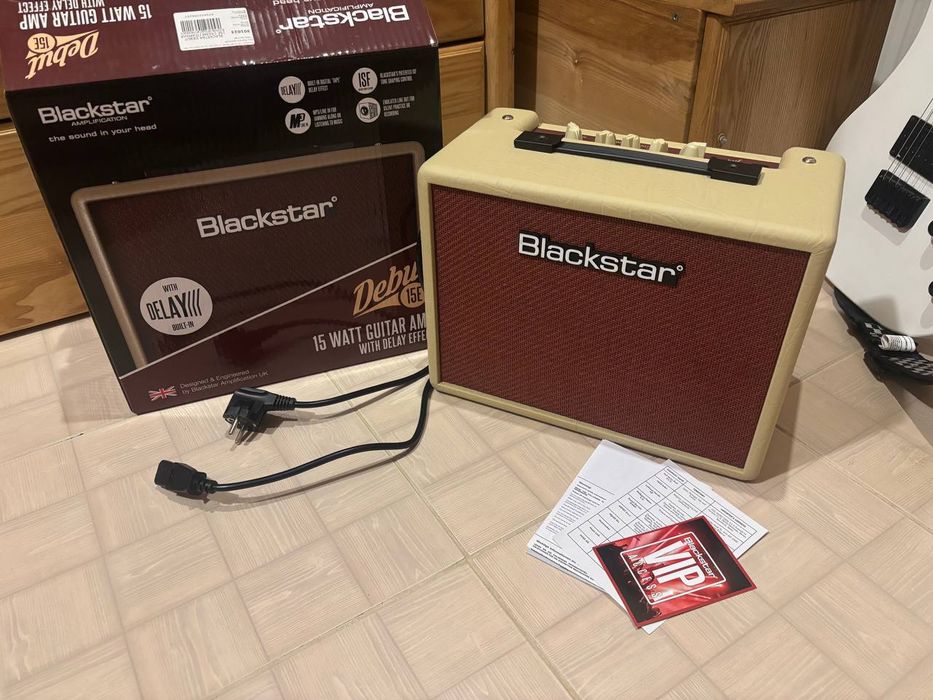 Продається комбопідсилювач в ідеальному стані Blackstar debut 15E