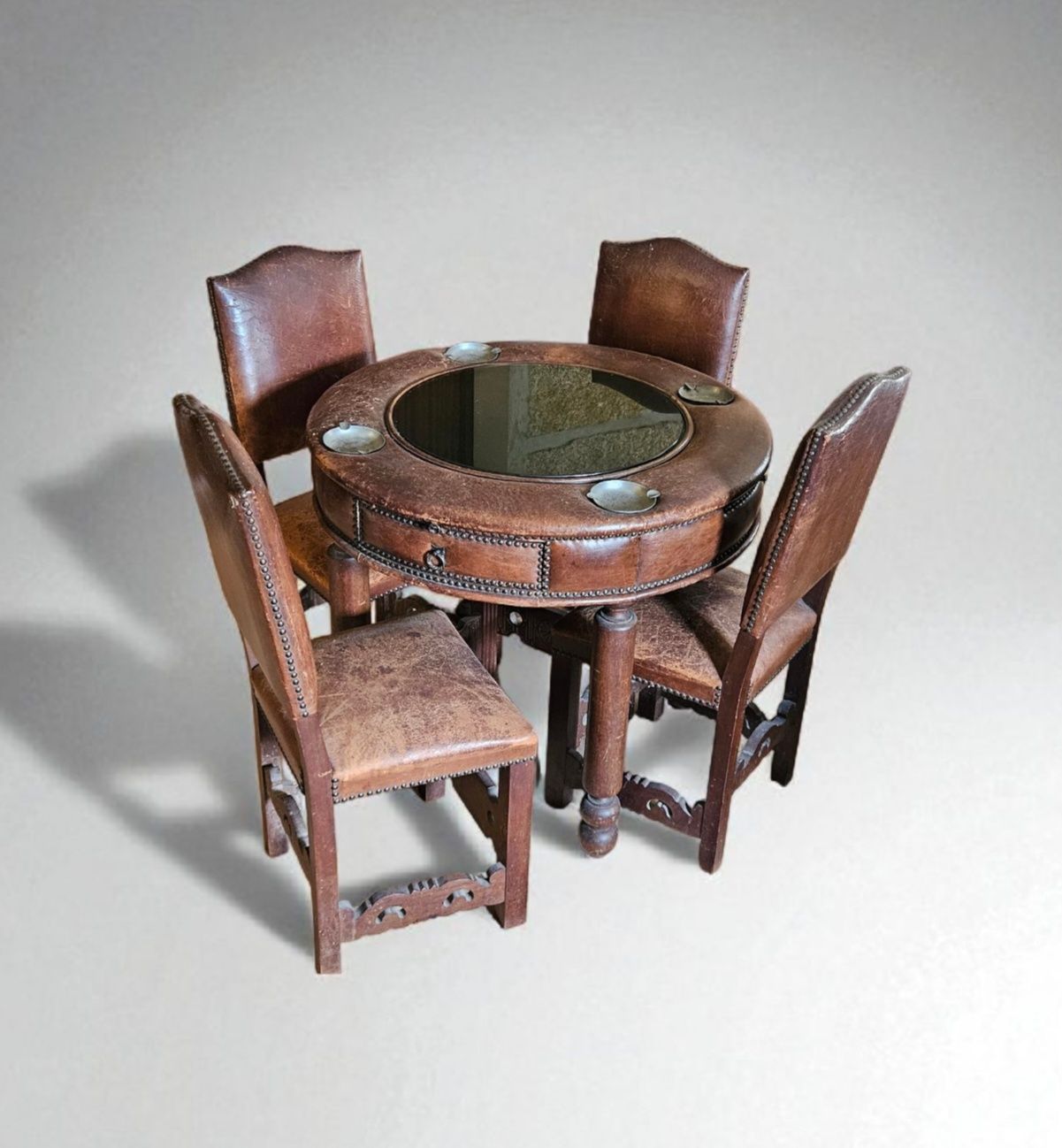 Mesa de jogo em pele com cadeiras