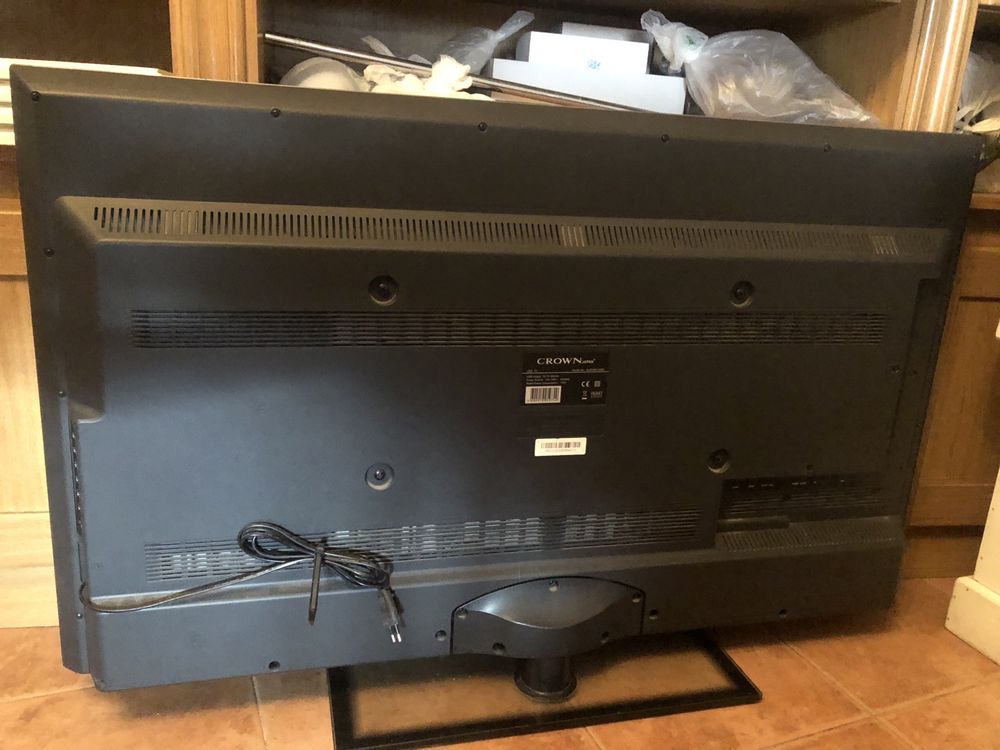 Televisão LED TV Crown 46” 46 polegadas