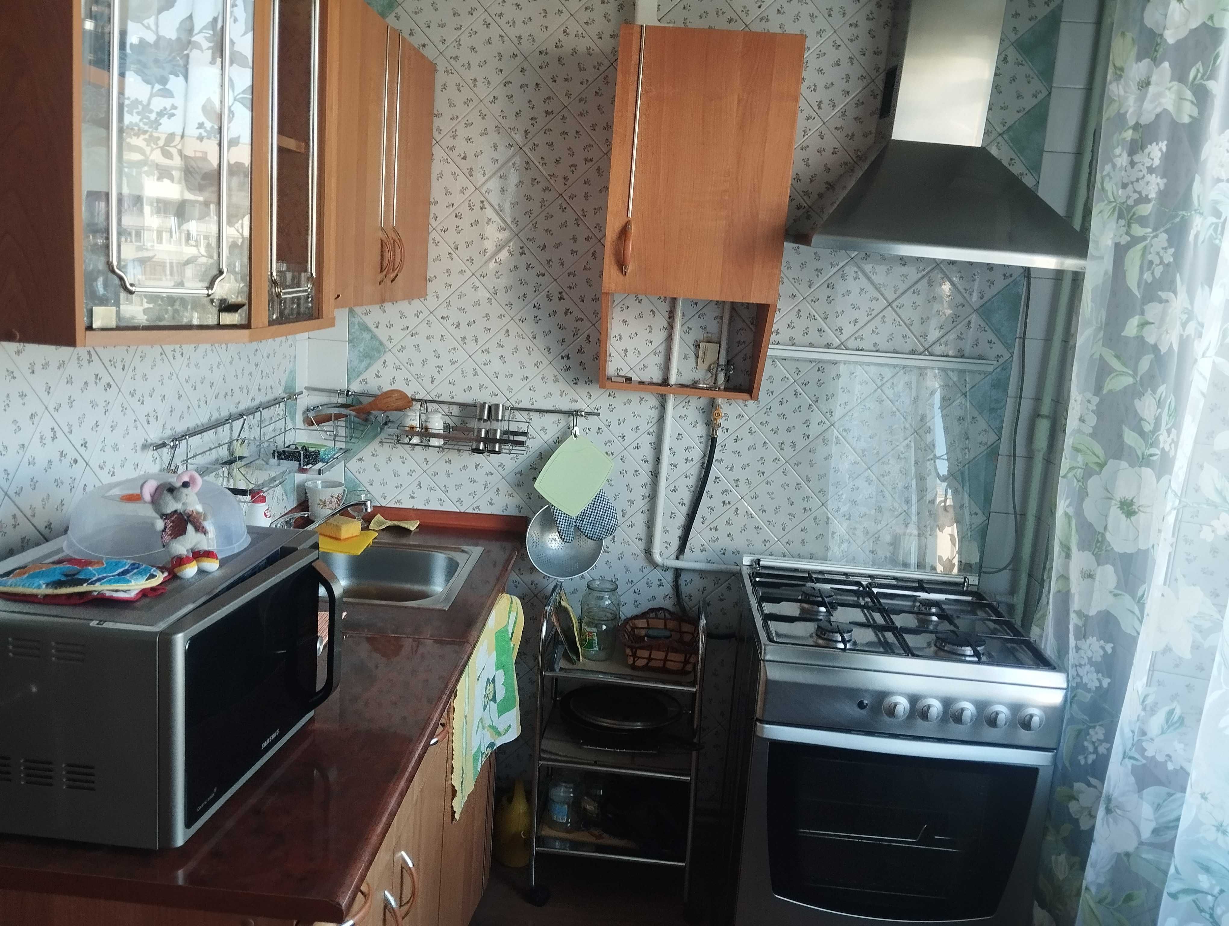 Продам реальную  3-х комн.кв.Гвард. Широнинцев 79г метро Салтовкое