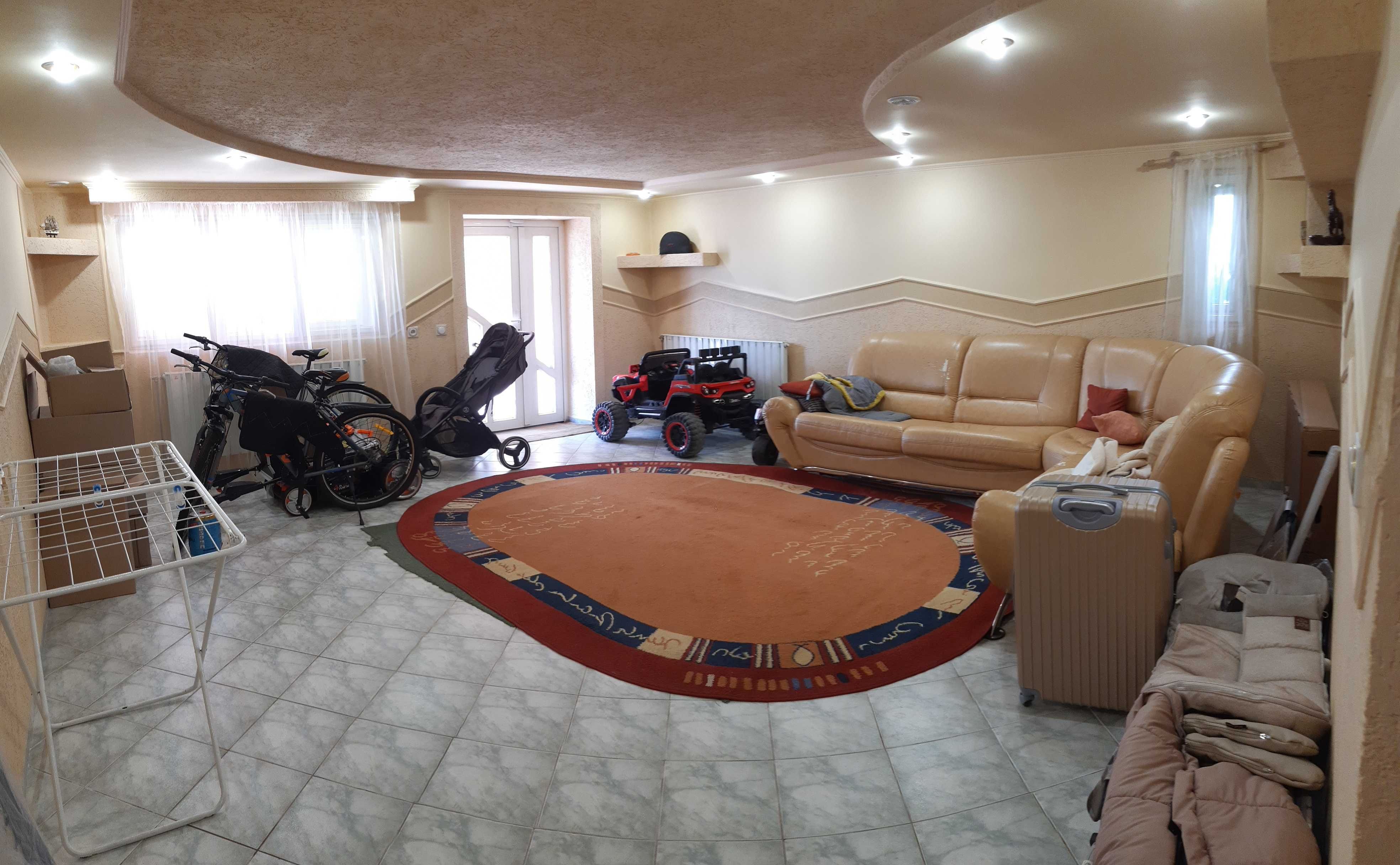 Продам комфортабельний будинок у одному з кращих районів Берегова