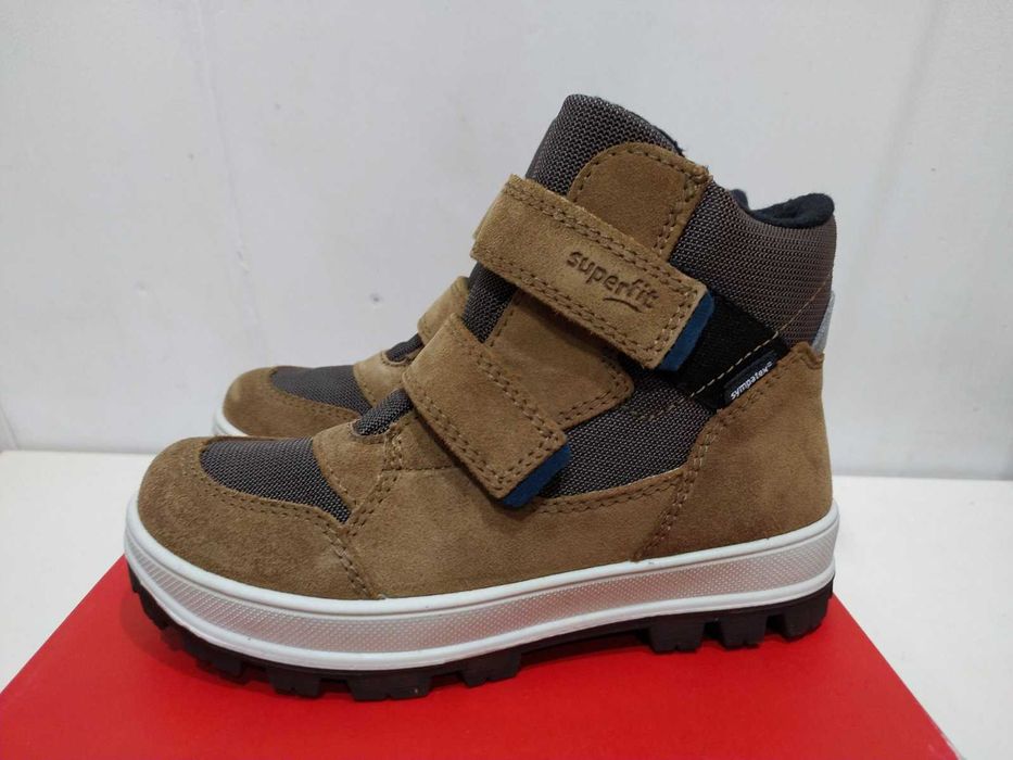 новые зимние ботинки Superfit 36р водонепронецаемые