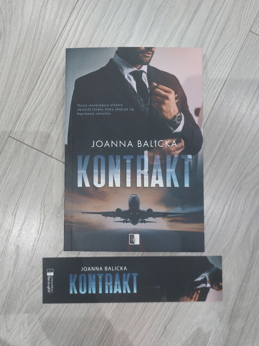 Książka ,,Kontakt" + zakładka