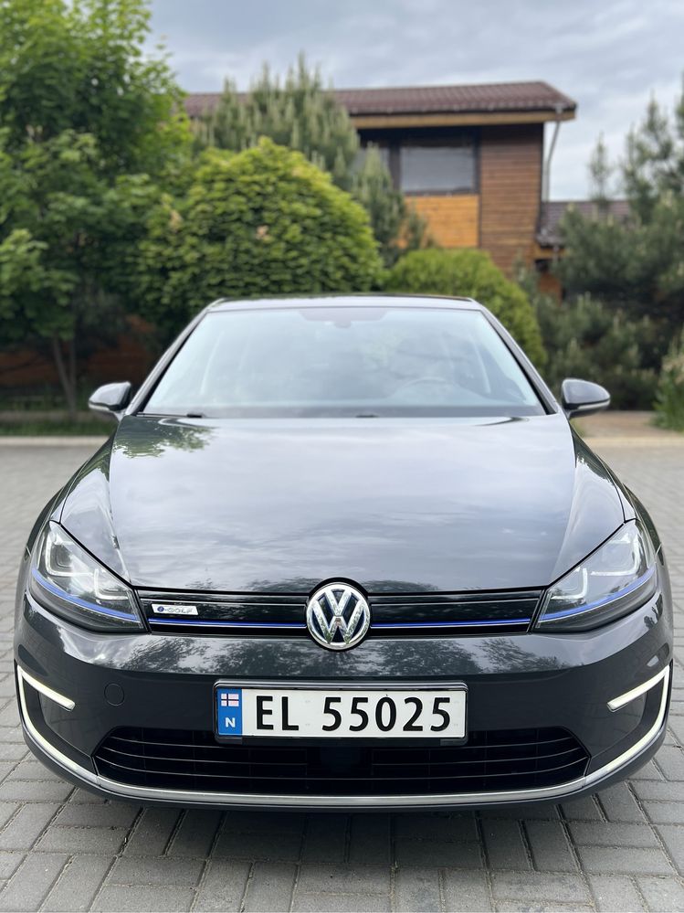 Volkswagen E-Golf 2015рік, 24 kWh, Comfort-line, Urano grey