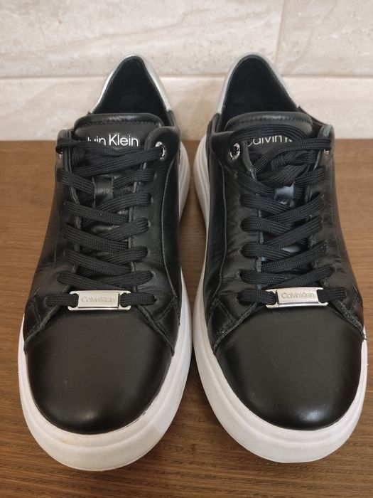 Оригінальні шкіряні кросівки Calvin Klein   37 р