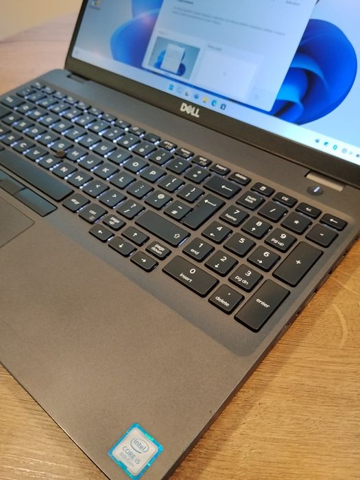 #Dell Latitude 5500 i5-8265U 16GB 256SSD W11 GW12 Fv23 Podświetlana