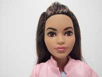 lalka Barbie Mattel curvy