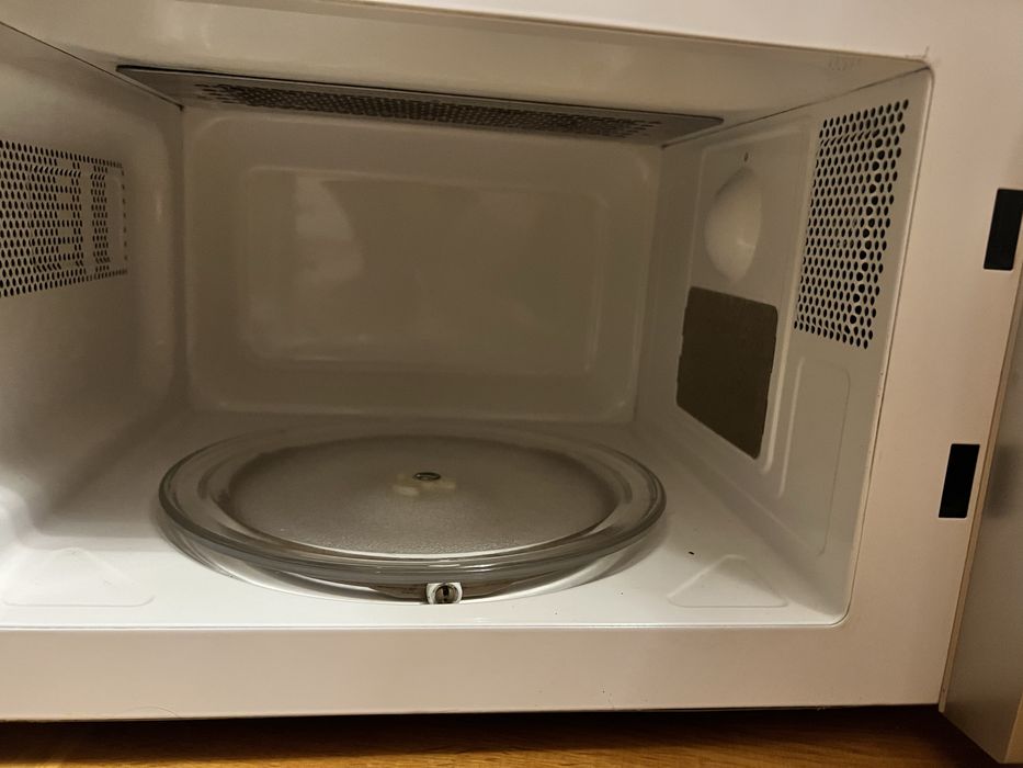 Мікрохвильова піч