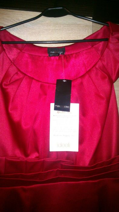 Продам червону сукню