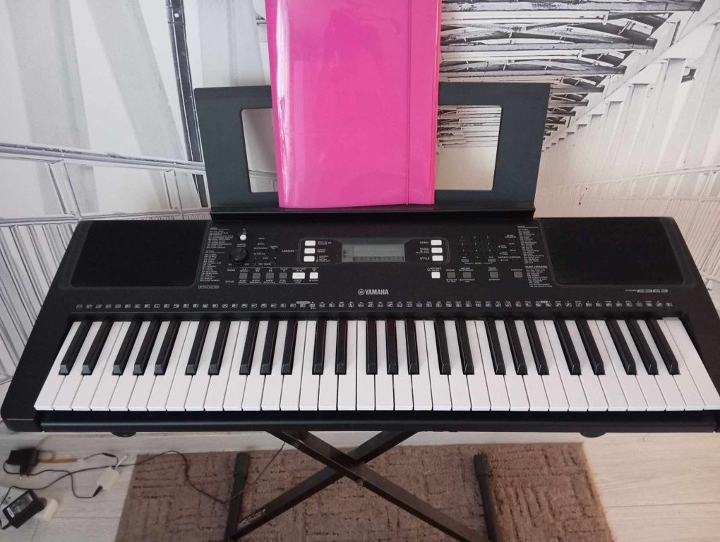 Keyboard Yamaha PSR-E363