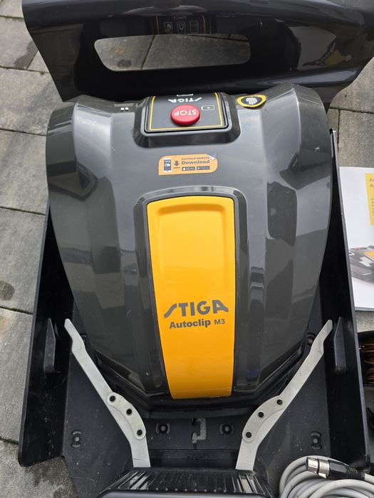 Stiga M3 robot koszący
