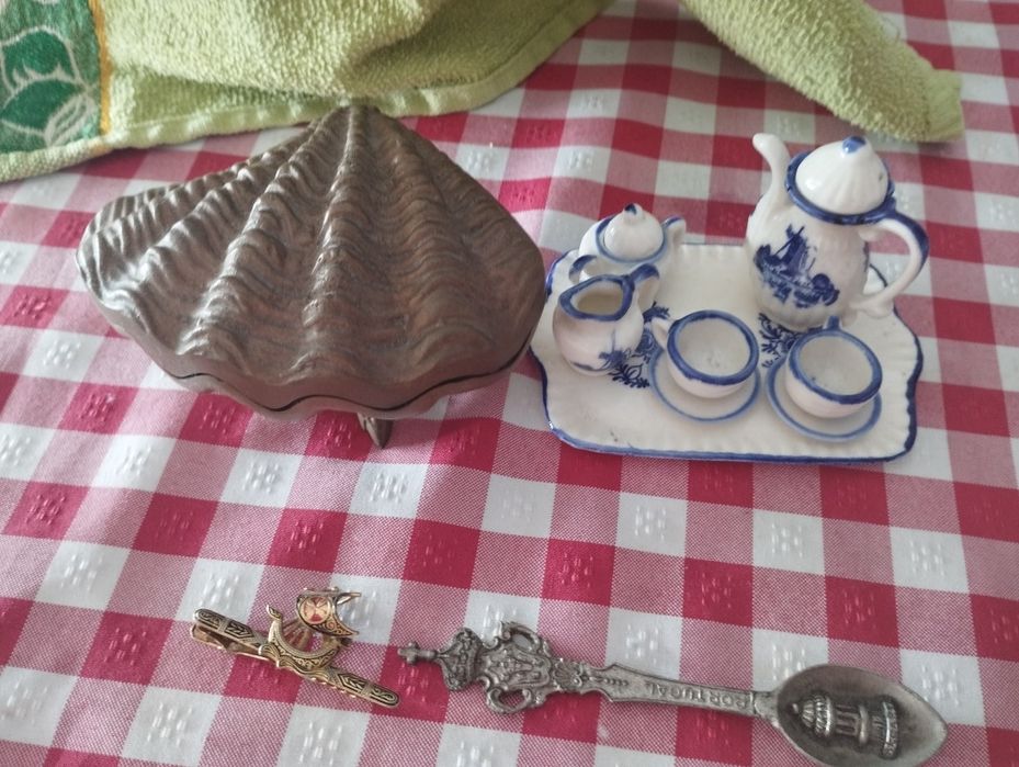 Peças de decoração antigas