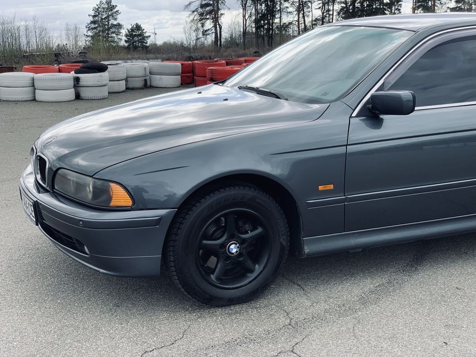 Продам BMW e39 2.2i M54